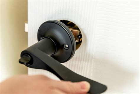 remove door knob no screws|How to Remove a Doorknob in 4 Easy Steps .